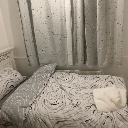 At Apex House Single Room Horndon-on-the-Hill Exteriér fotografie